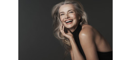 Paulina Porizkova: nova ambasadorka Estée Lauder in glas pozitivnega staranja